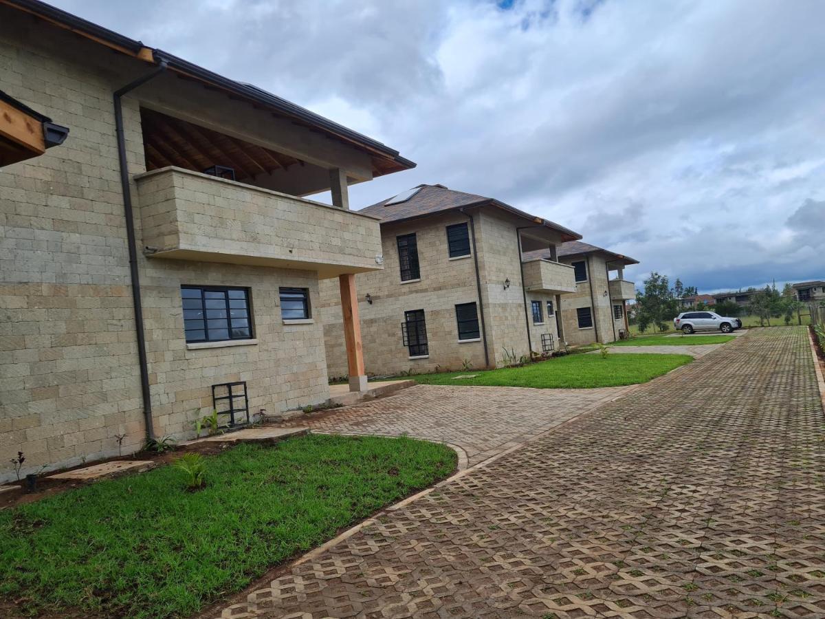 The Landing Nanyuki Cottages Exteriör bild